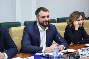 Совещание Комитета по федеративному устройству, региональной политике, МСУ и делам Севера «Проблемы импортозамещения и наращивание отечественного промышленного производства лифтов»