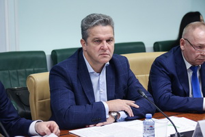 Совещание Комитета по федеративному устройству, региональной политике, МСУ и делам Севера «Проблемы импортозамещения и наращивание отечественного промышленного производства лифтов»