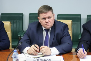 Совещание Комитета по федеративному устройству, региональной политике, МСУ и делам Севера «Проблемы импортозамещения и наращивание отечественного промышленного производства лифтов»